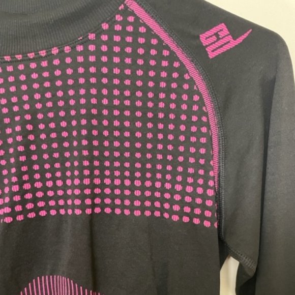 Never Worn Criminal Damage Cyber Streetwear Crop Top - Picture 3 of 4